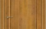 Межкомнатная дверь из массива ольхи Версаль ПГ (Медовый Орех)