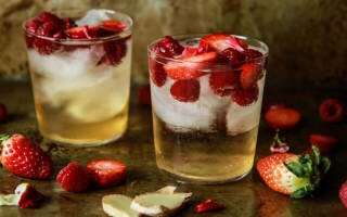10 самых вкусных клубничных коктейлей, которым нет конкурентов среди алкогольных напитков